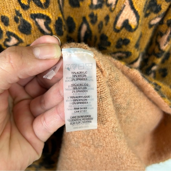 Karl Lagerfeld Animal Heart print mock neck fuzzy sweater size: XS - Picture 9 of 11